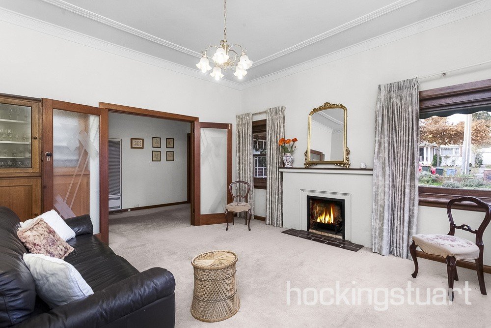 14 Aylmer Street, Balwyn North image 2