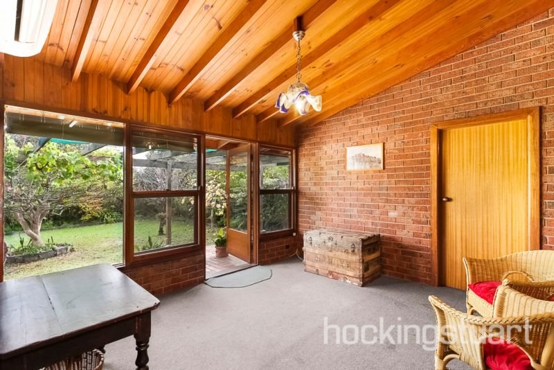 14 Aylmer Street, Balwyn North image 6