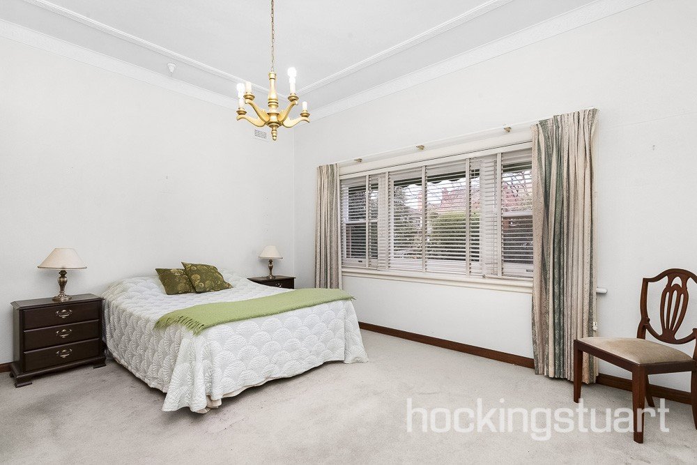 14 Aylmer Street, Balwyn North image 7