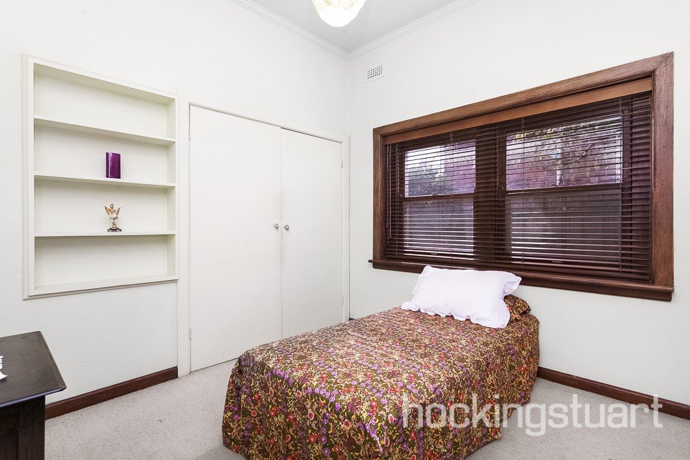 14 Aylmer Street, Balwyn North image 8