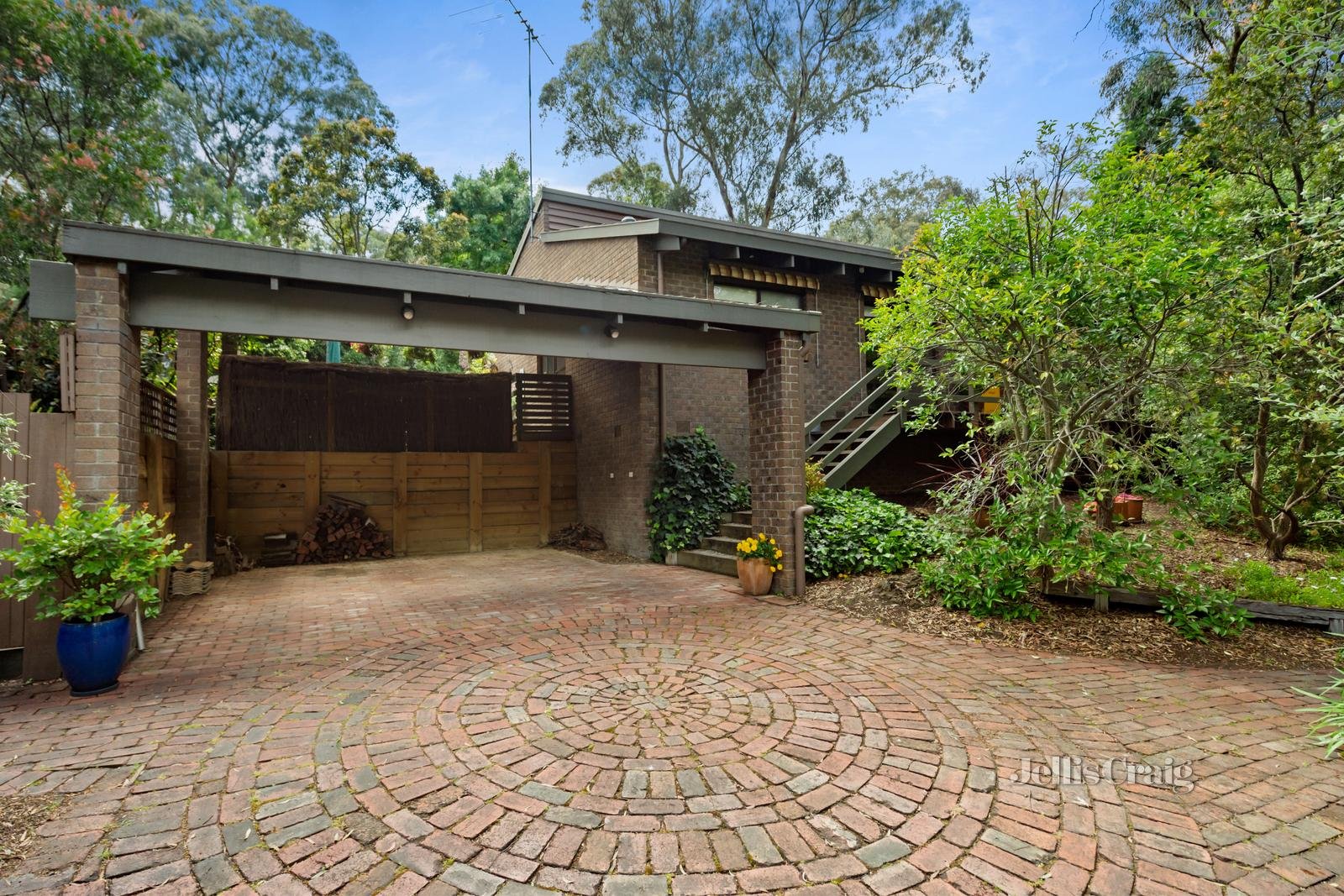 14 Bainbridge Drive, Eltham image 11