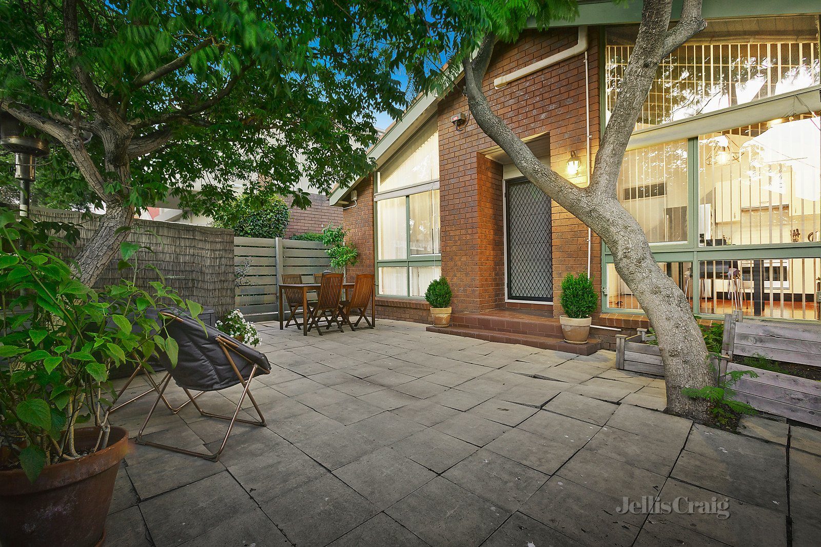 1/4 Balmer Street, Brunswick image 1