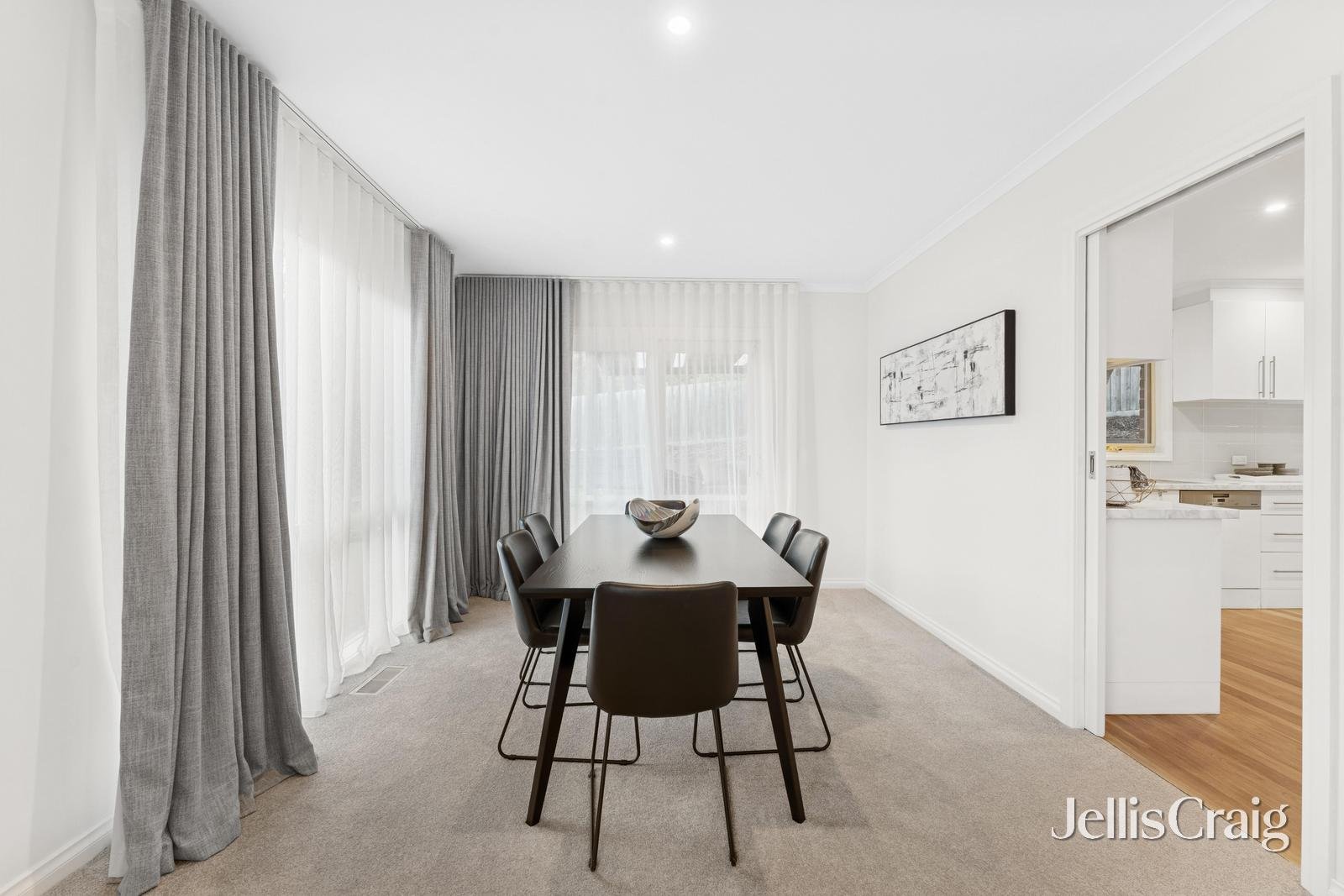 14 Baradine Terrace, Donvale image 6