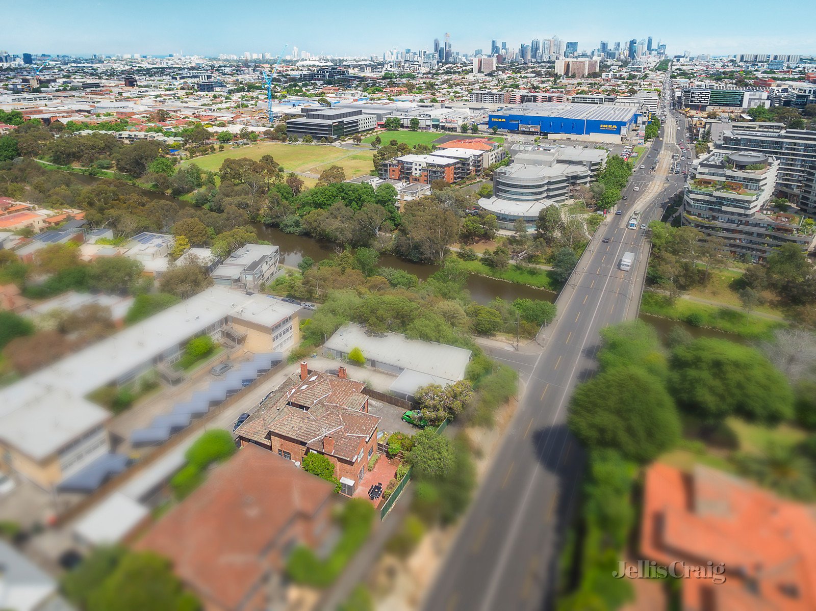 1/4 Barkers Road, Hawthorn image 2