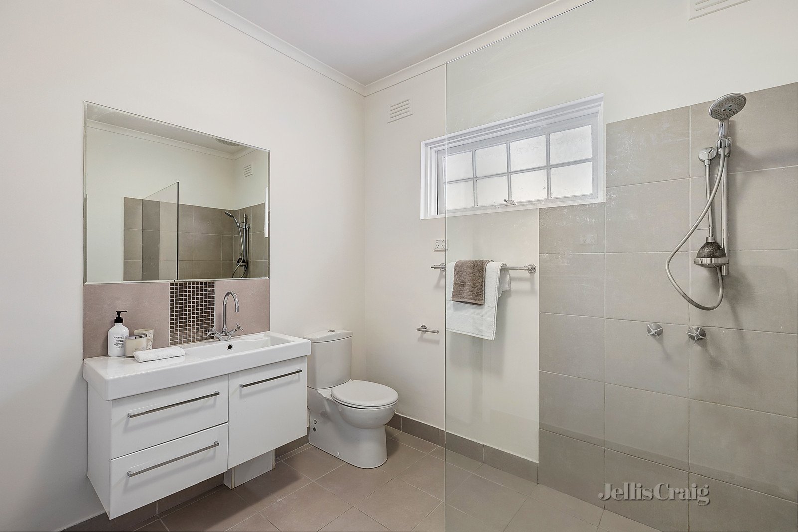 1/4 Barkers Road, Hawthorn image 7