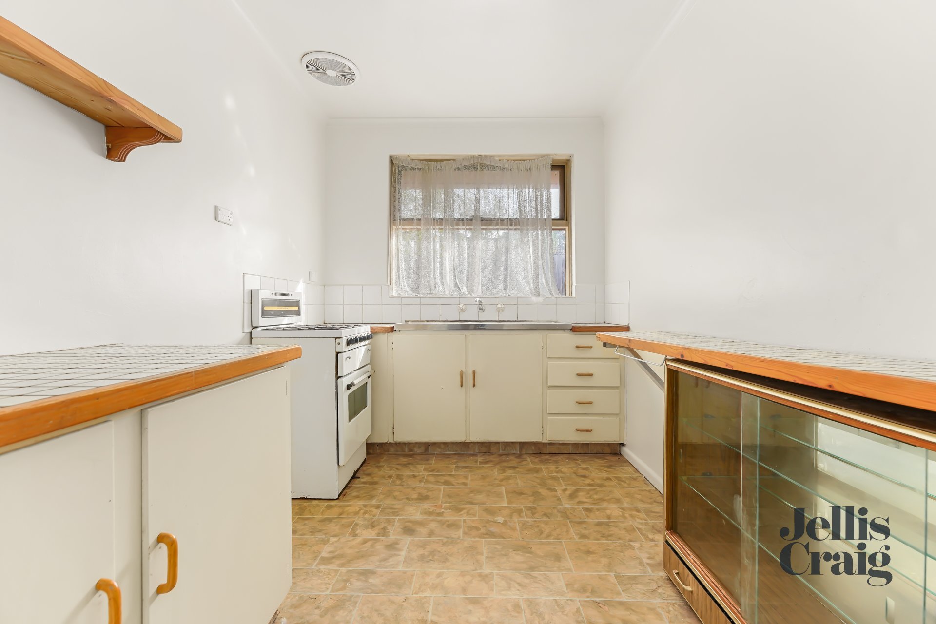 1/4 Batten Street, Glen&nbsp;Waverley image 2