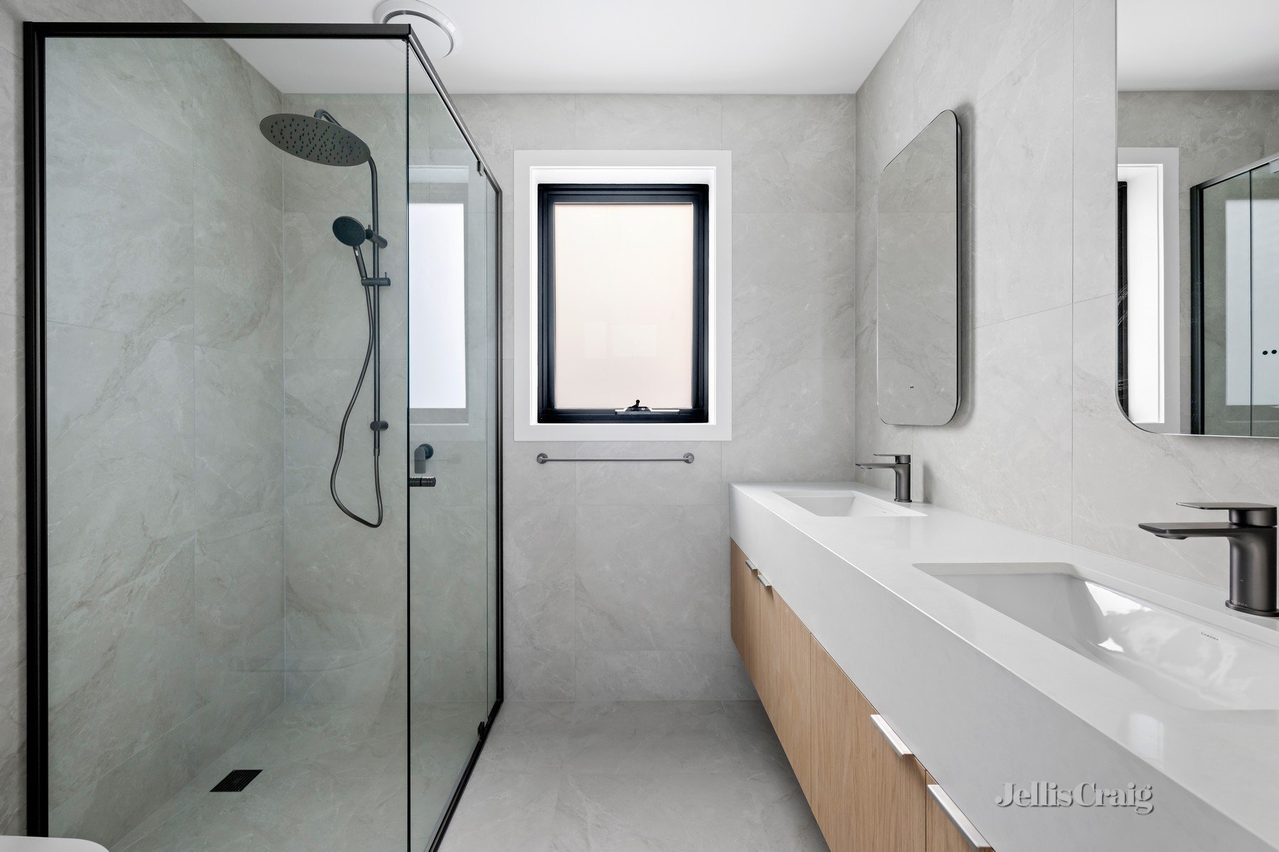 1/4 Benambra Street, Preston image 7