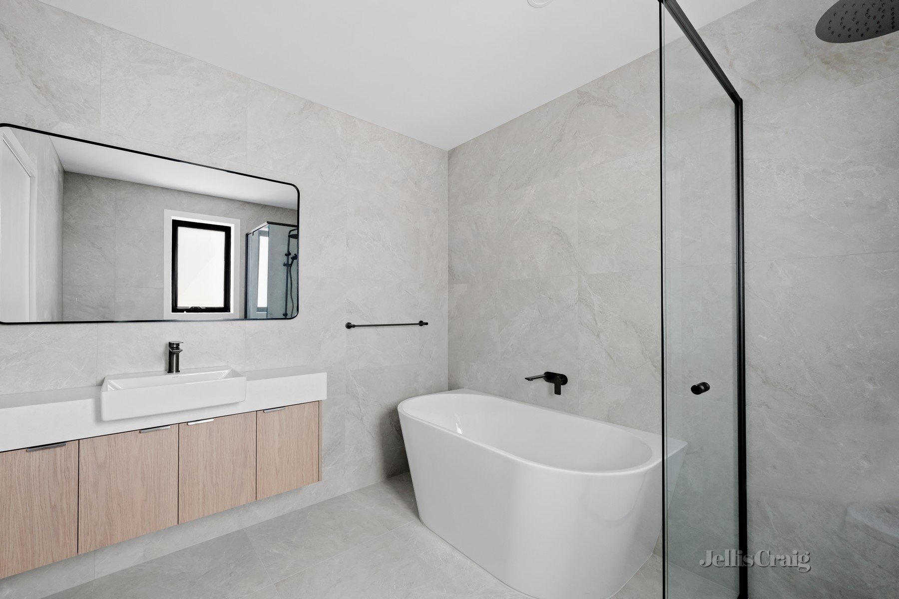 1/4 Benambra Street, Preston image 8