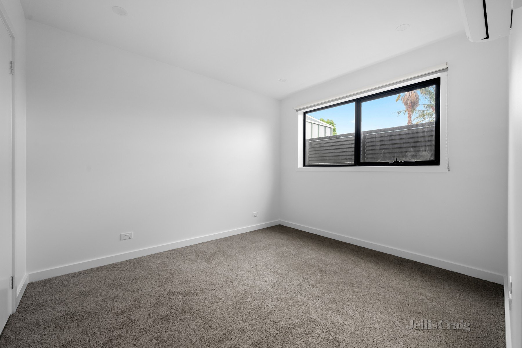 1/4 Benambra Street, Preston image 5