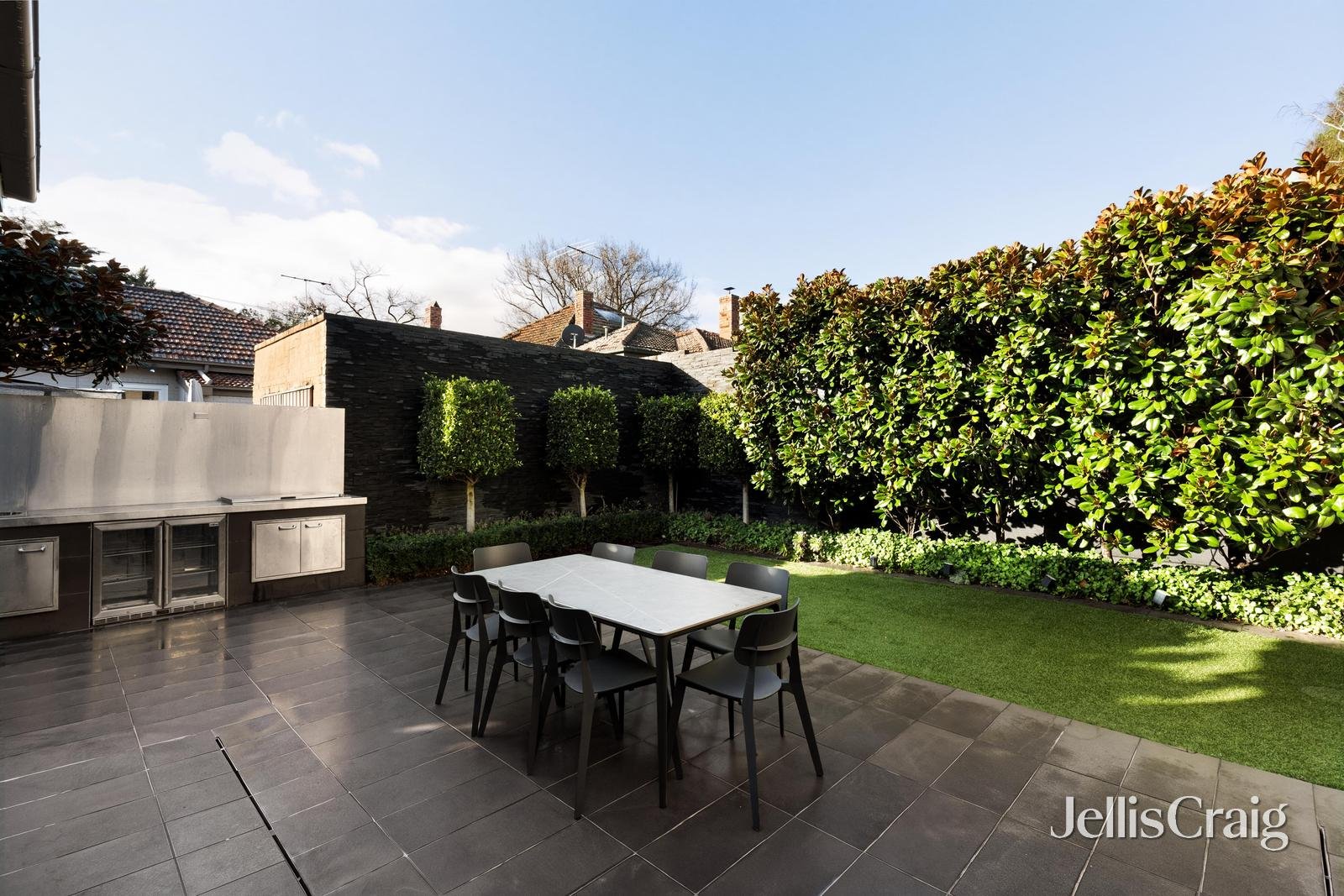 14 Berwick Street, Camberwell image 7