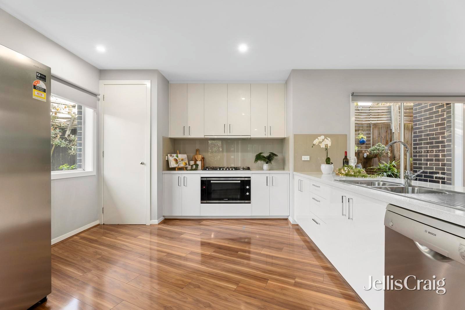 1/4 Betty Court, Mount&nbsp;Waverley image 5