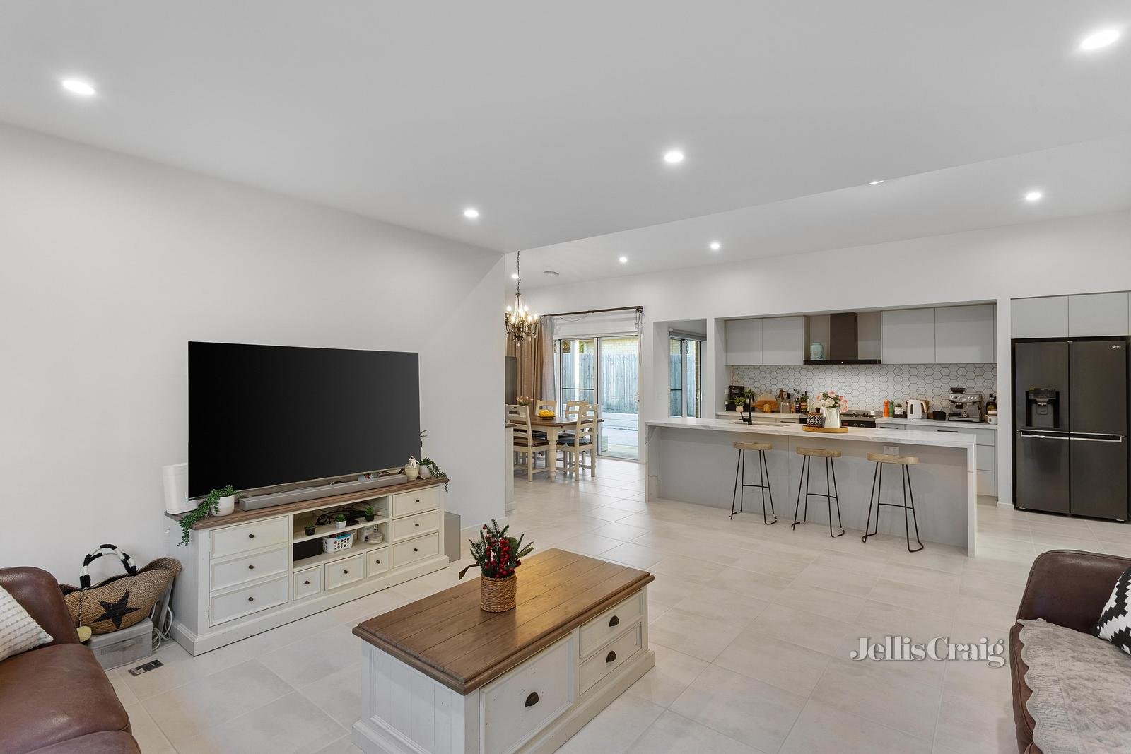 14 Bingley Avenue, Notting Hill image 3