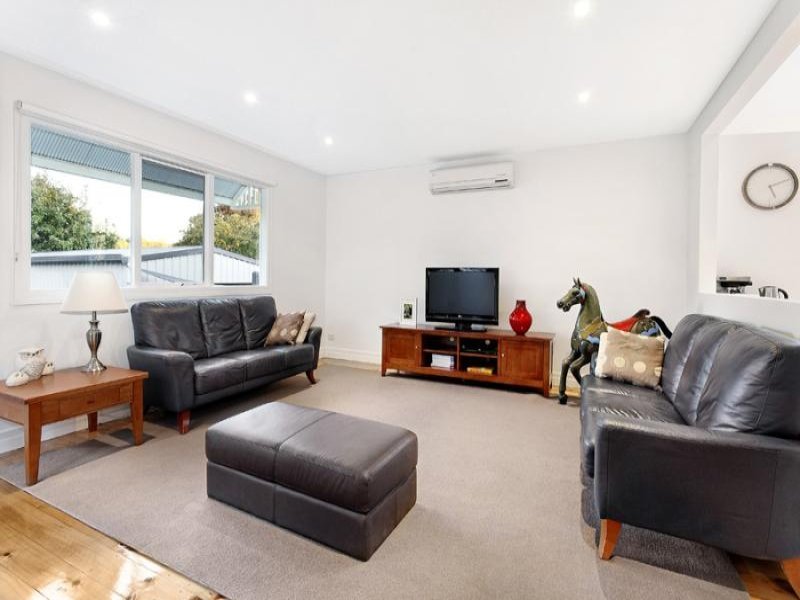 14 Blackburn Street, Surrey Hills image 6
