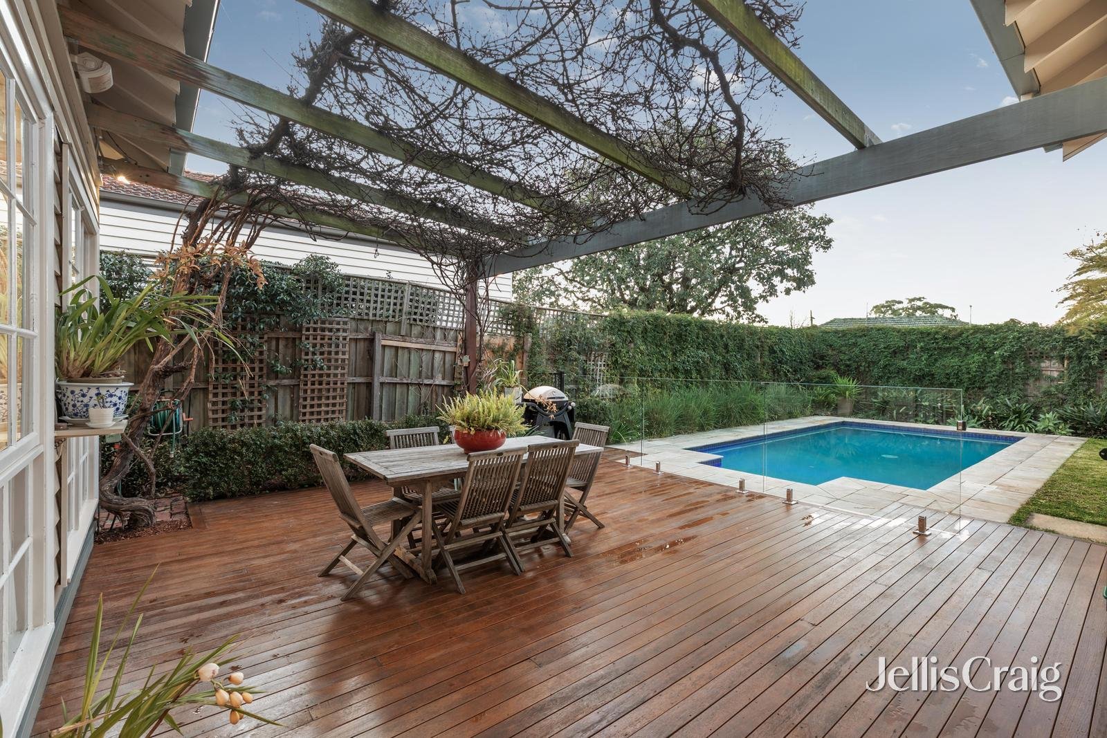 14 Blenheim Avenue, Mont Albert image 3