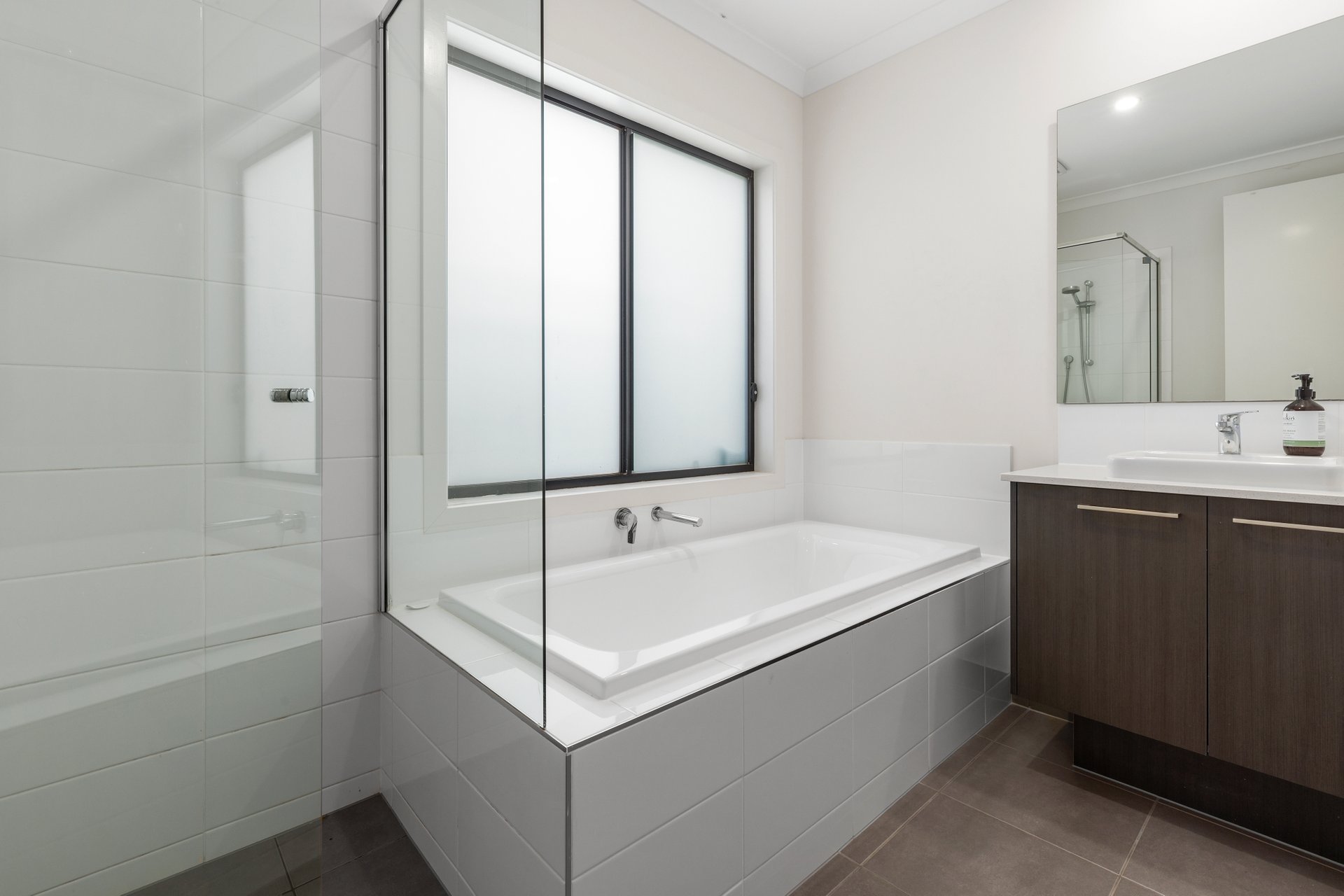 Property Gallery Thumbnail 6
