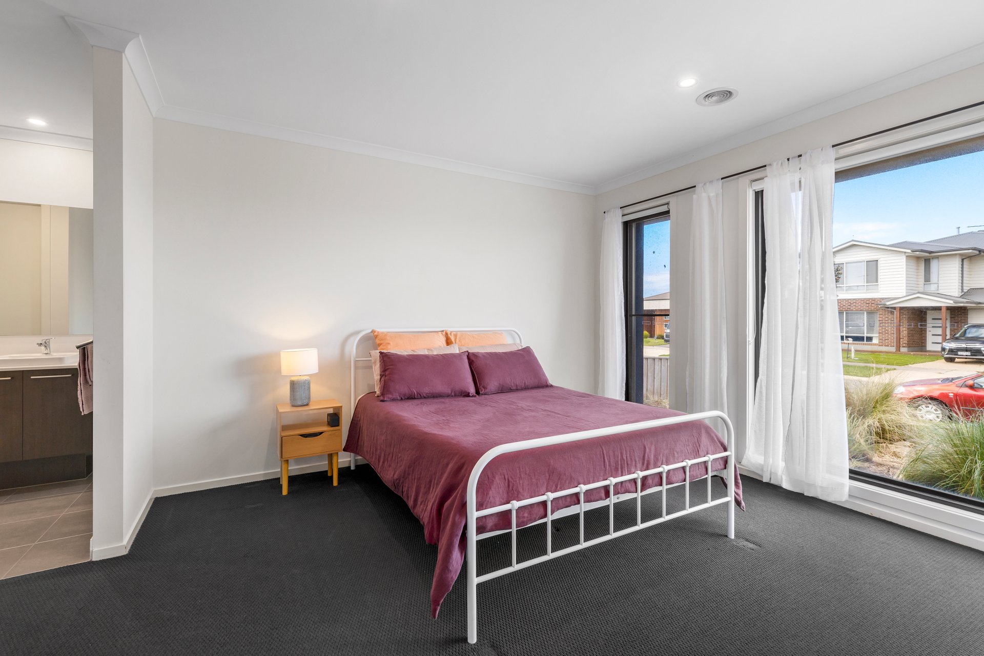 Property Gallery Thumbnail 4