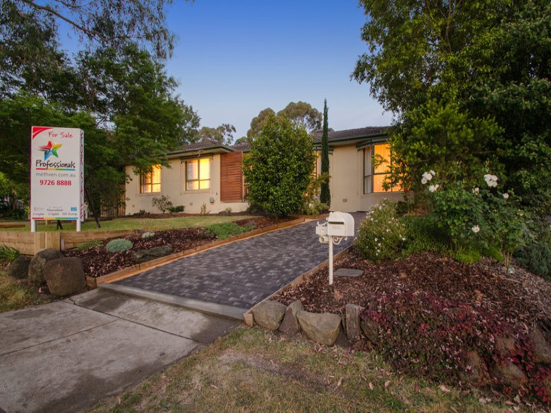 14 Blueberry Road, Mooroolbark image 2