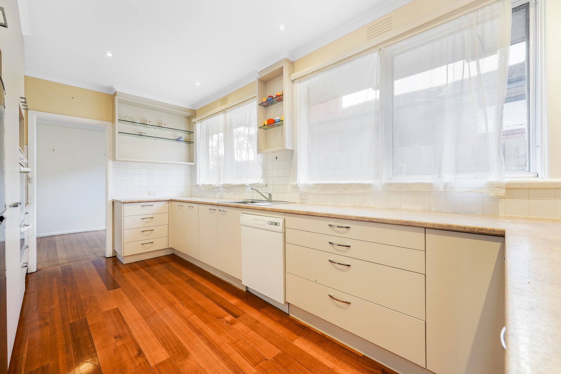 14 Bonview Crescent, Burwood East image 4