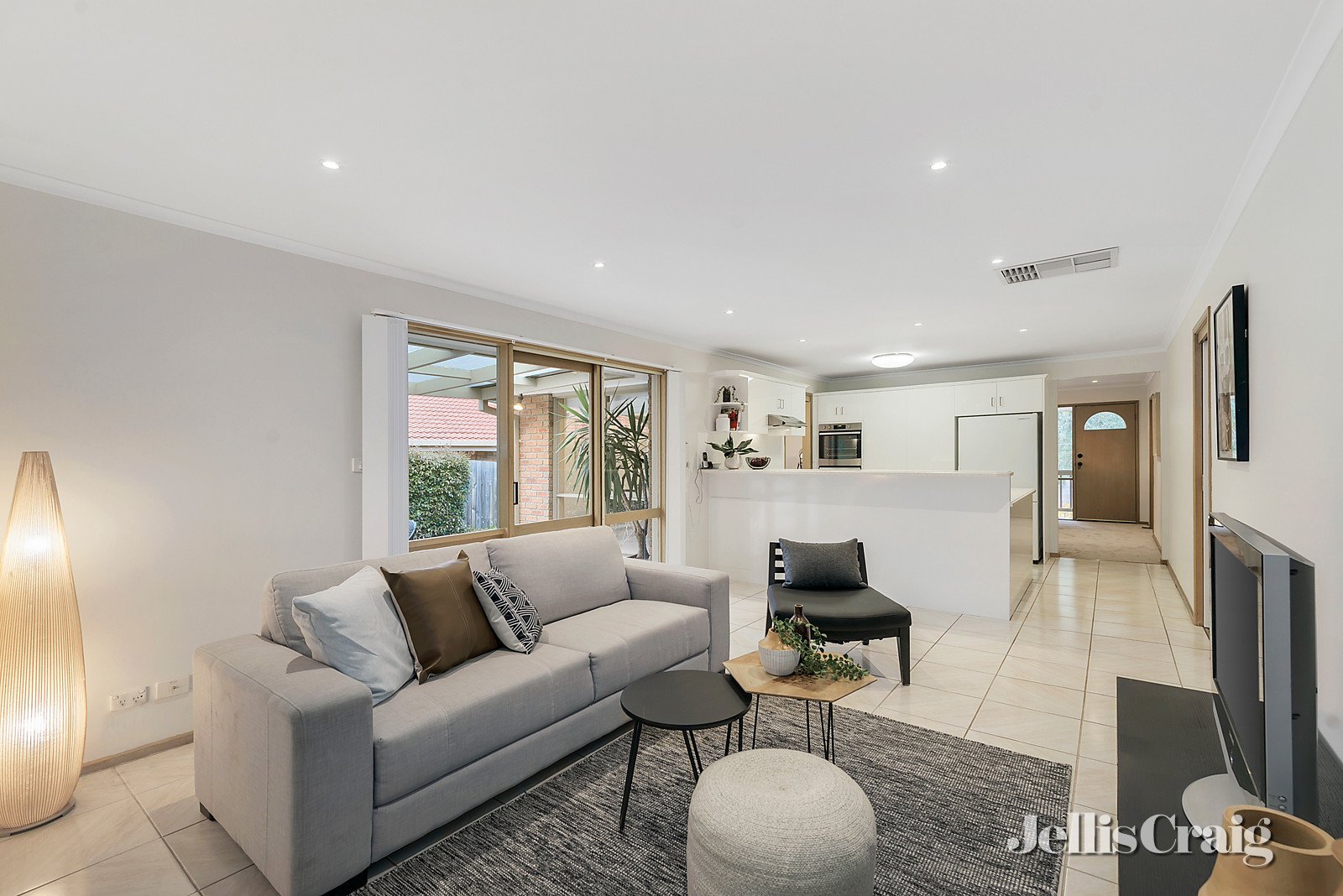 14 Bowness Court, Croydon Hills image 5