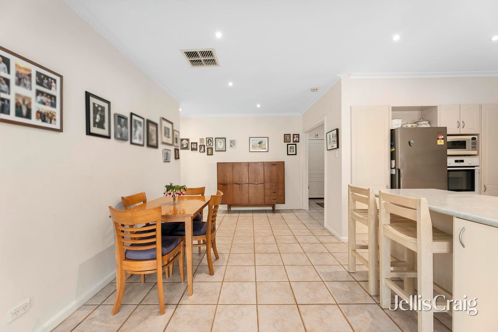 14 Brazilia Drive, Glen&nbsp;Waverley image 4