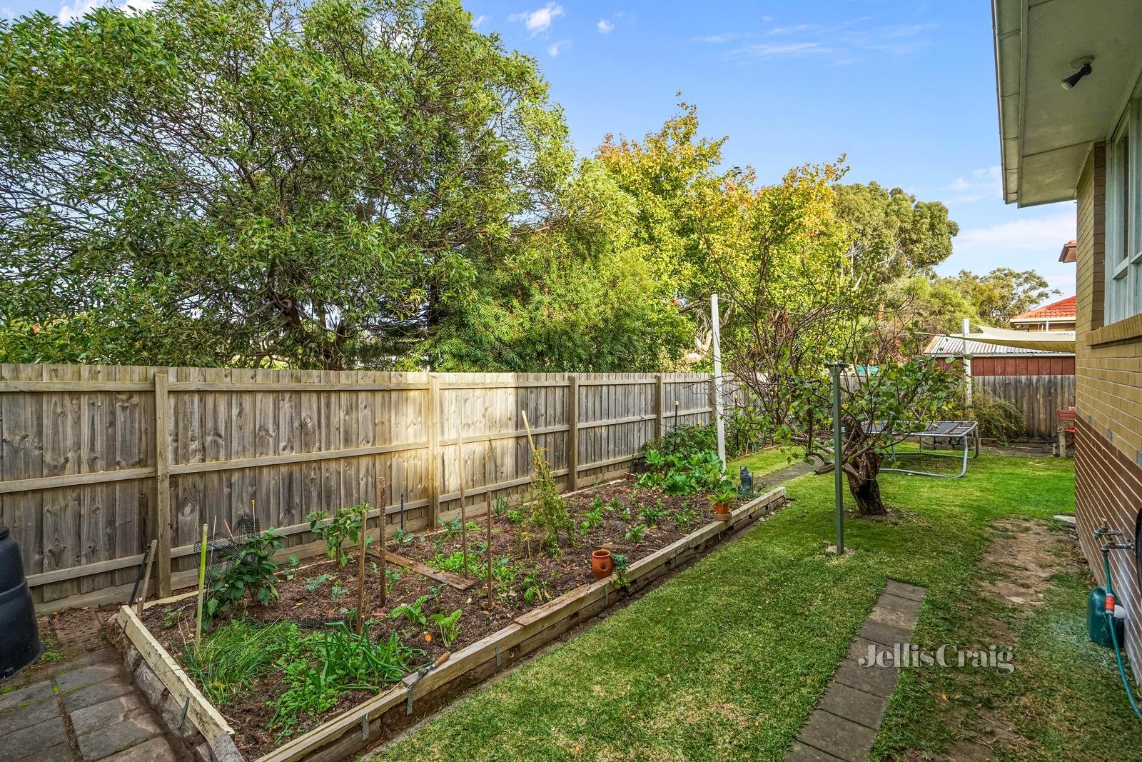 14 Brentwood Drive, Glen Waverley image 7