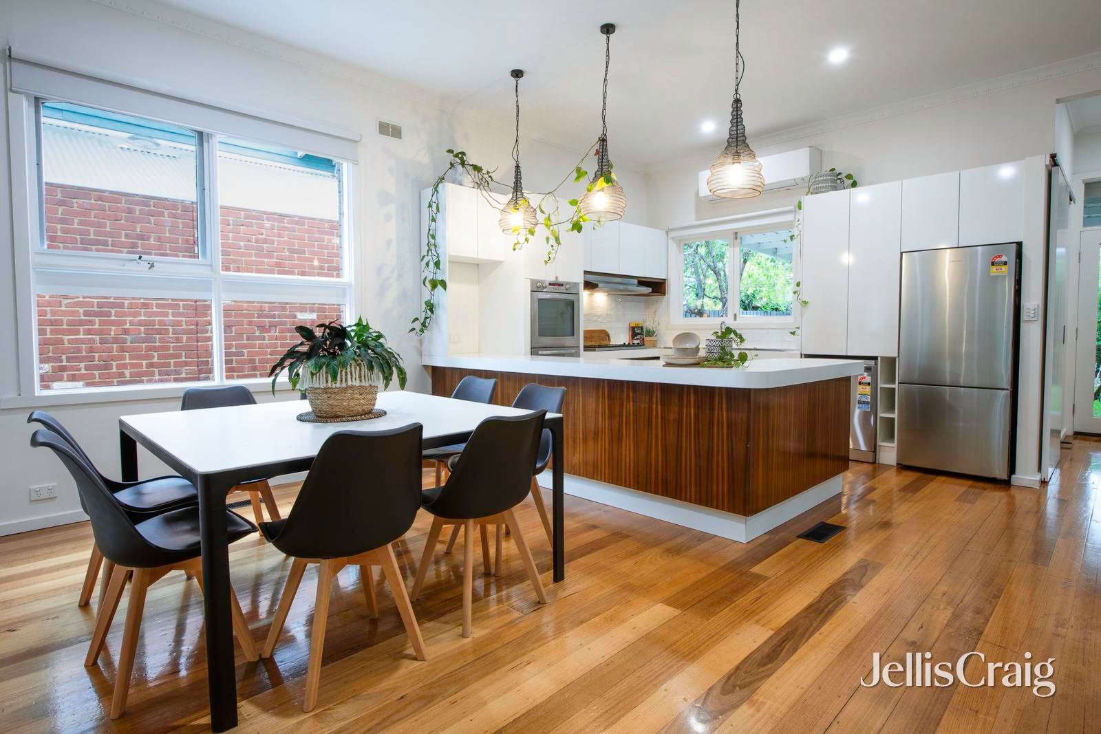 14 Brough Street, Mckinnon image 5