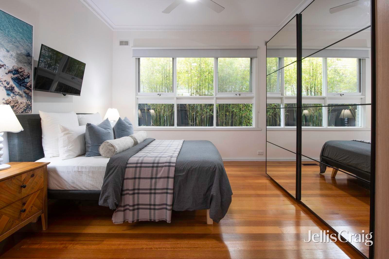 14 Brough Street, Mckinnon image 9