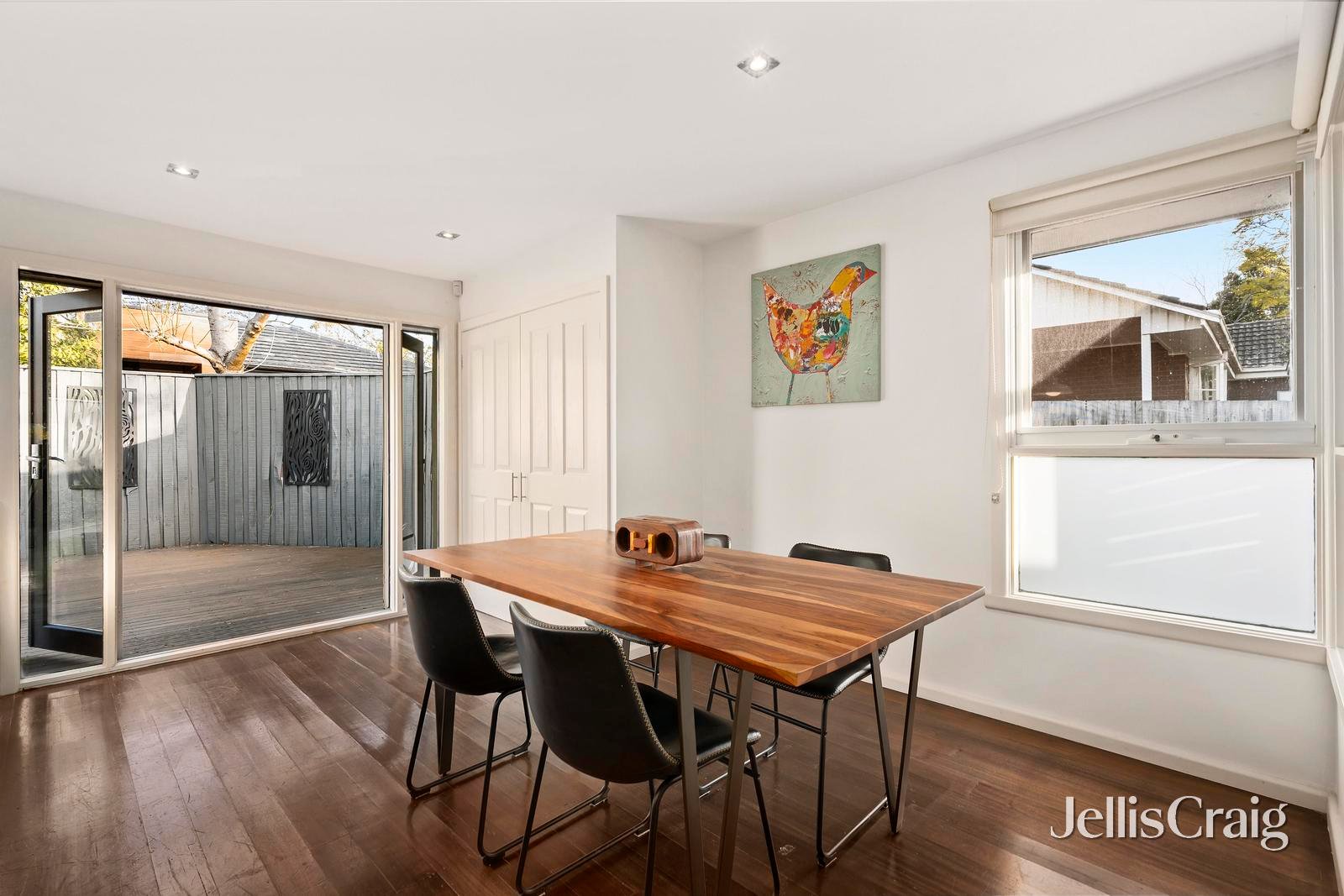 14 Broughton Avenue, Croydon image 5
