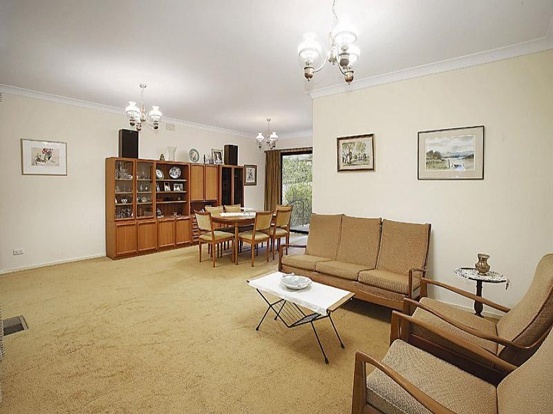 14 Buckingham Crescent, Doncaster image 2