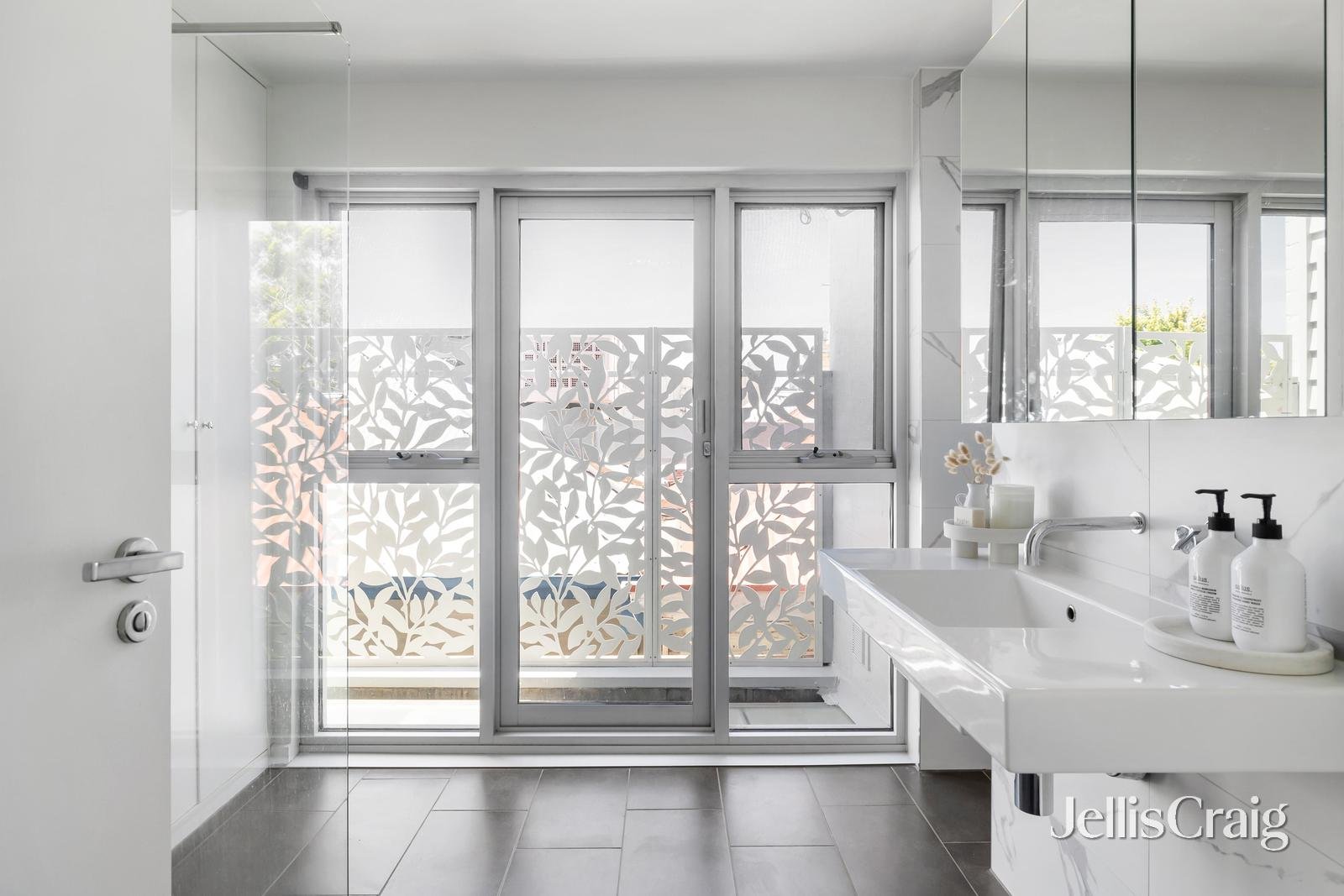 14 Burgess Street, Richmond image 6