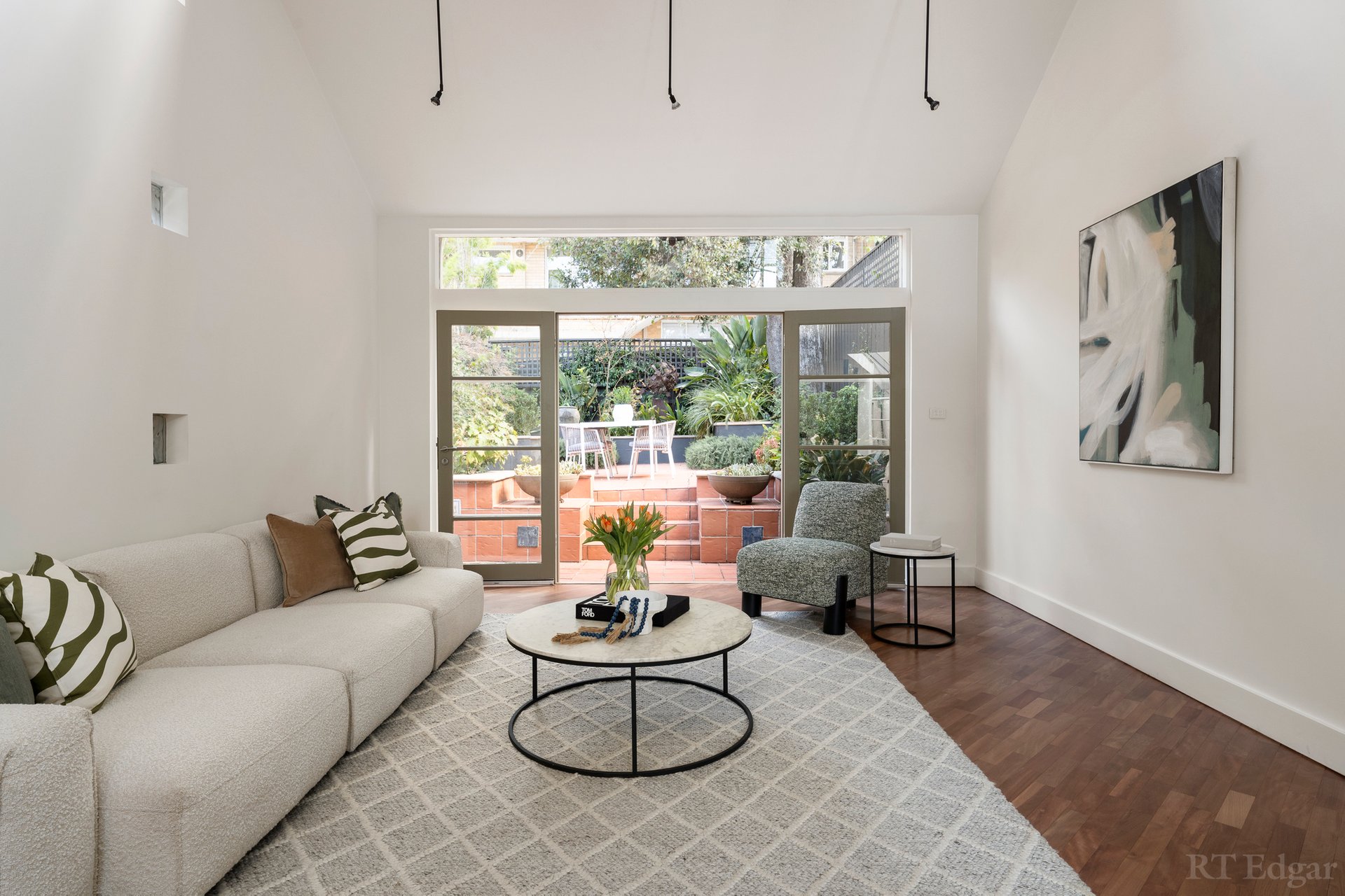 Property Gallery Thumbnail 6