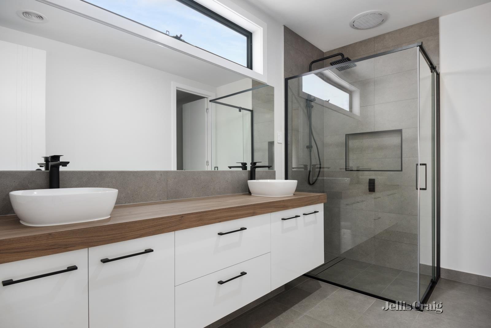 14 Calgiari Way, Alfredton image 3