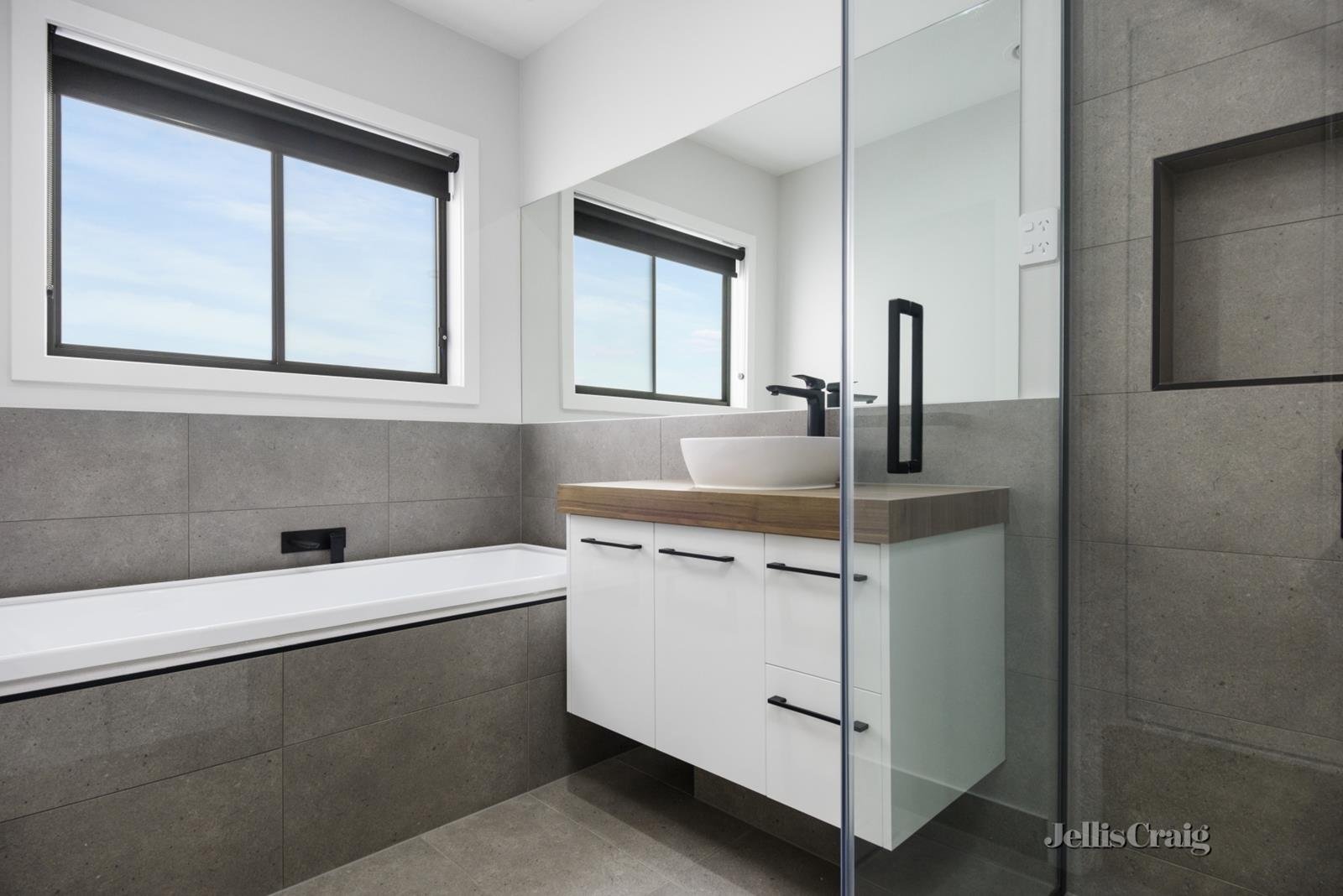 14 Calgiari Way, Alfredton image 7