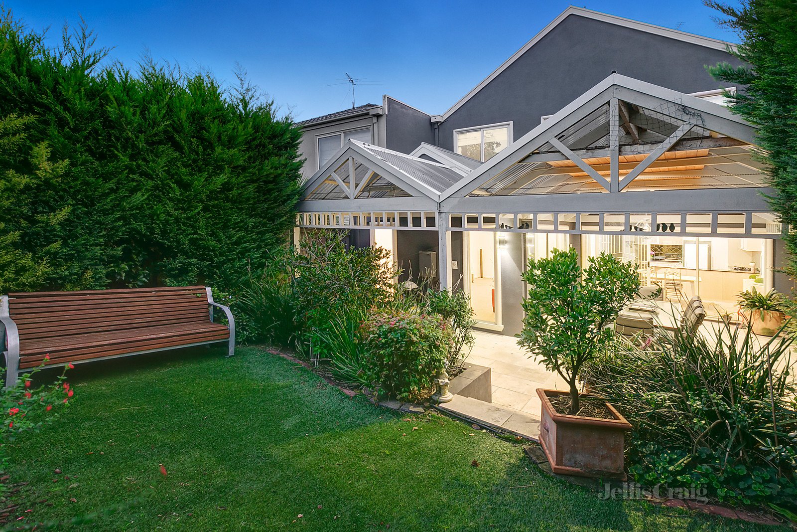 14 Callaghan Avenue, Glen Waverley image 6