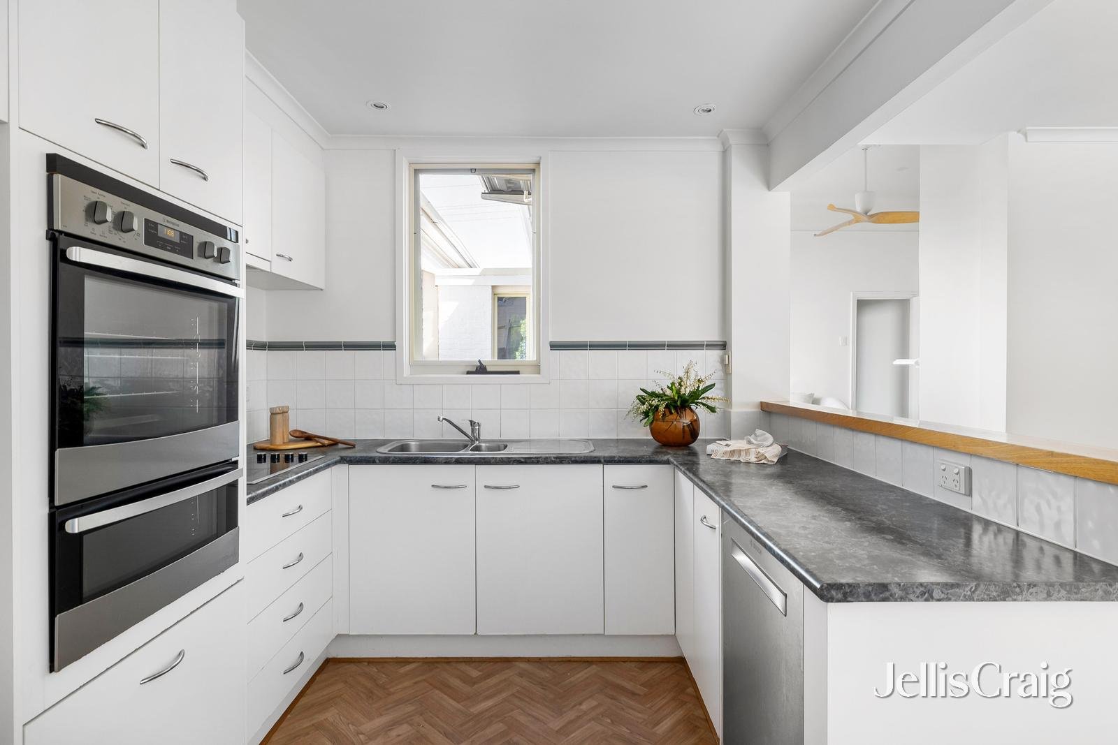 14 Cambridge Street, Armadale image 5