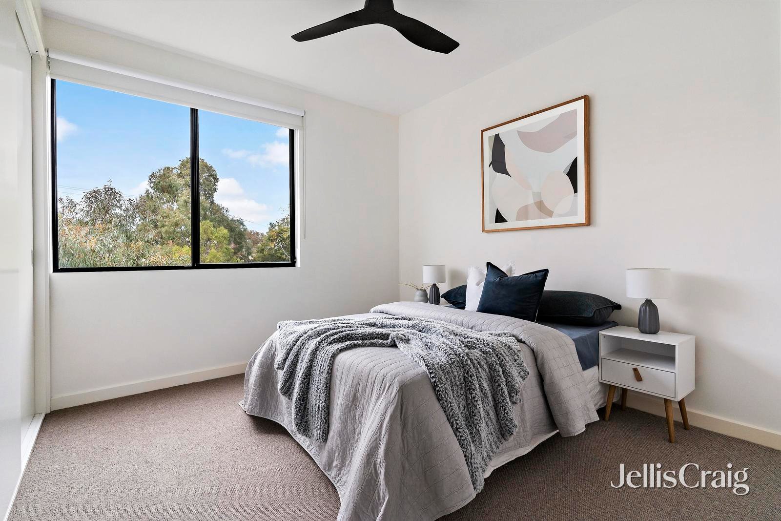 14 Cameron Road, Essendon image 12