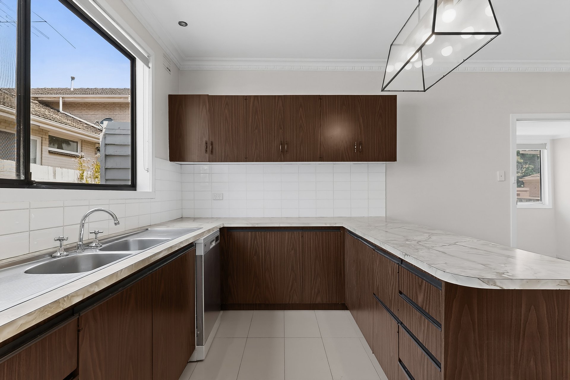 1/4 Campbell Street, Kew image 4