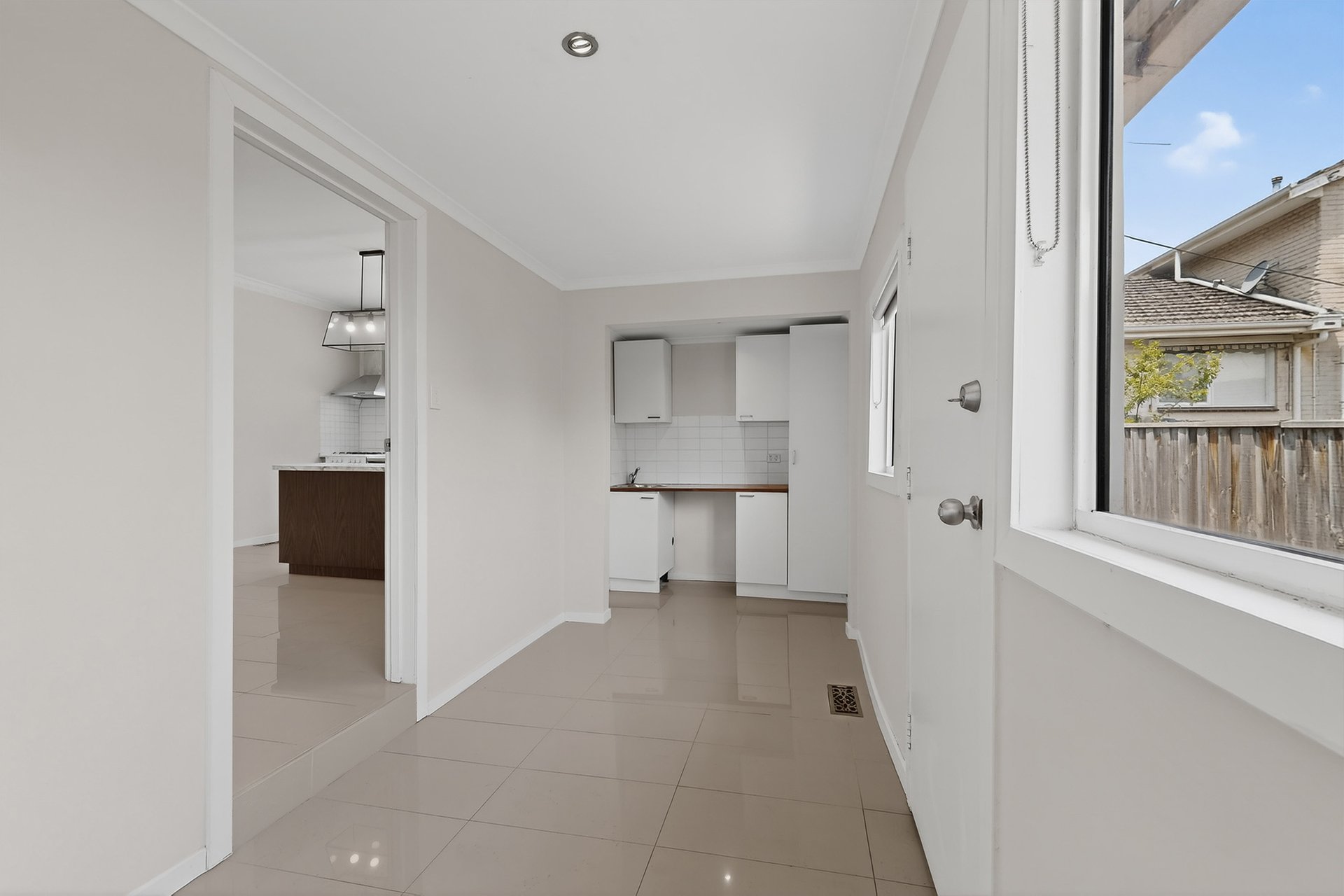 1/4 Campbell Street, Kew image 6