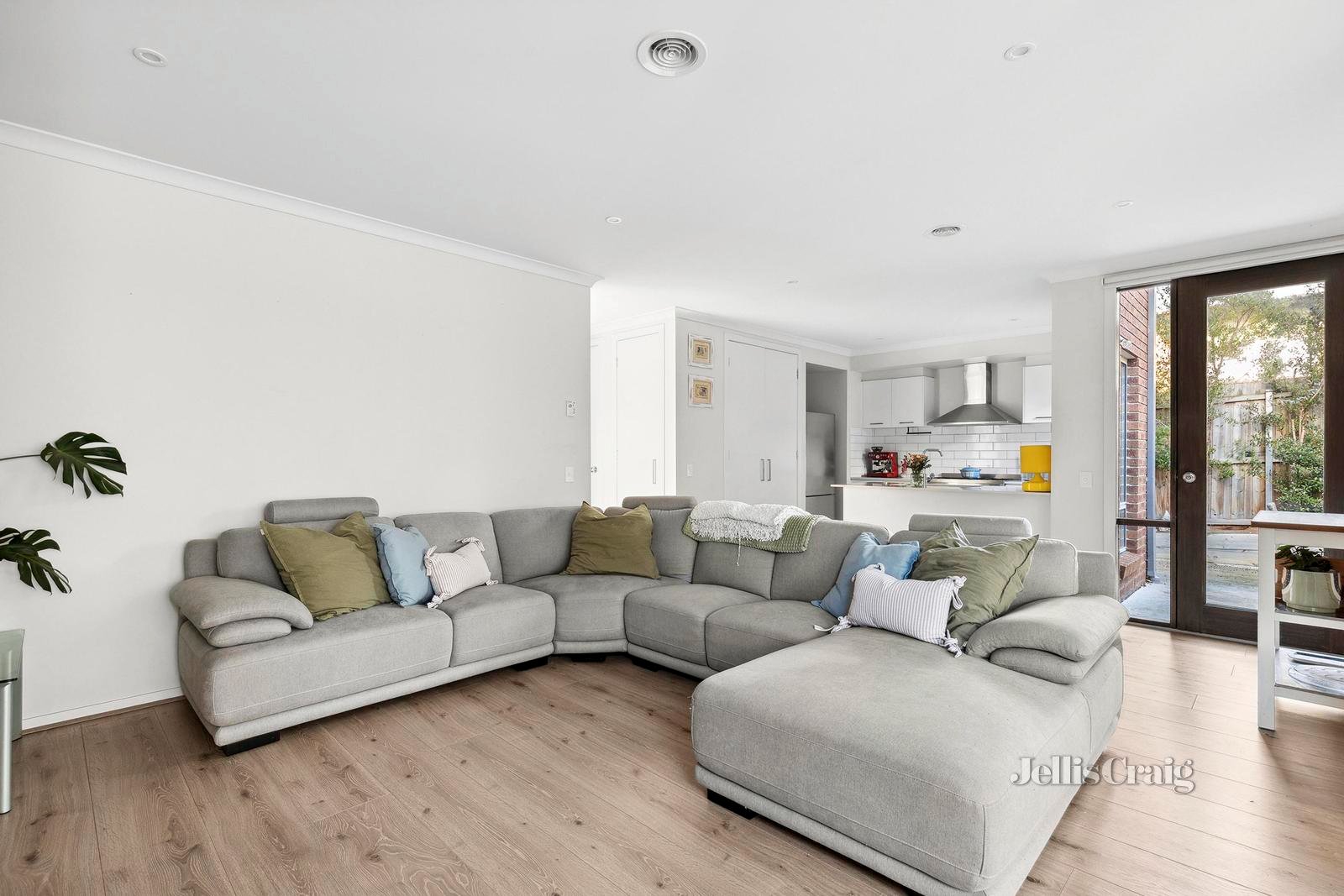 1/4 Cara Road, Highton image 4