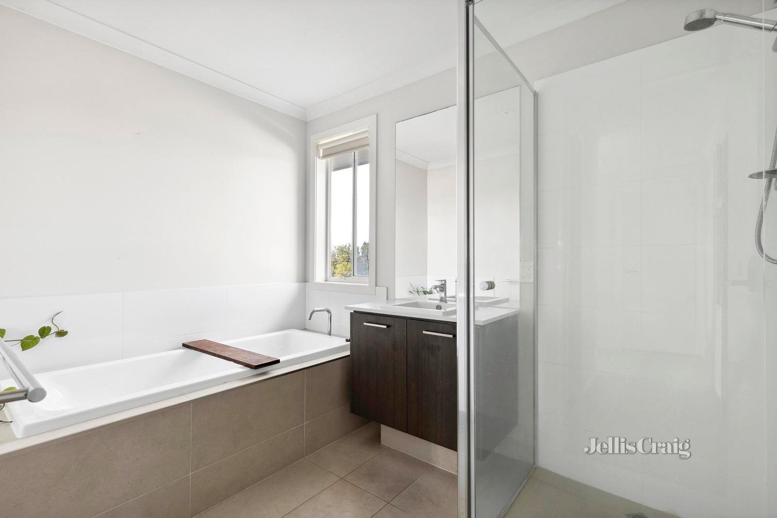 1/4 Cara Road, Highton image 9