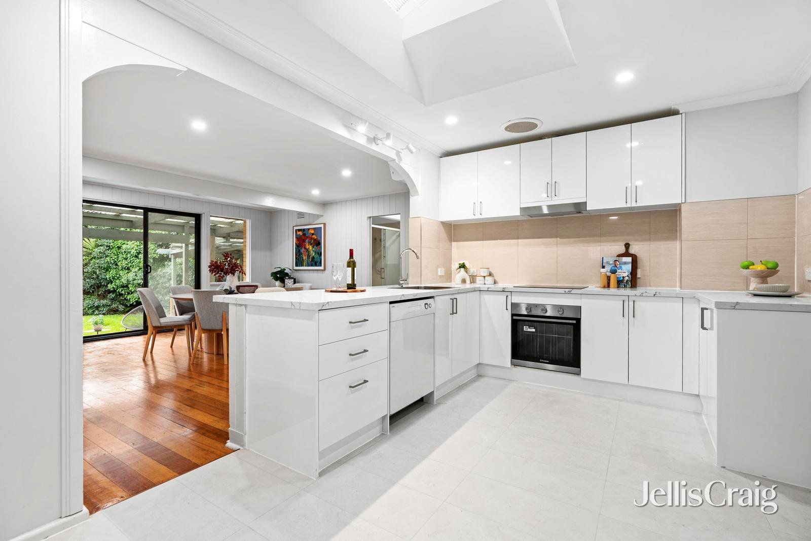 14 Carver Street, Burwood&nbsp;East image 8