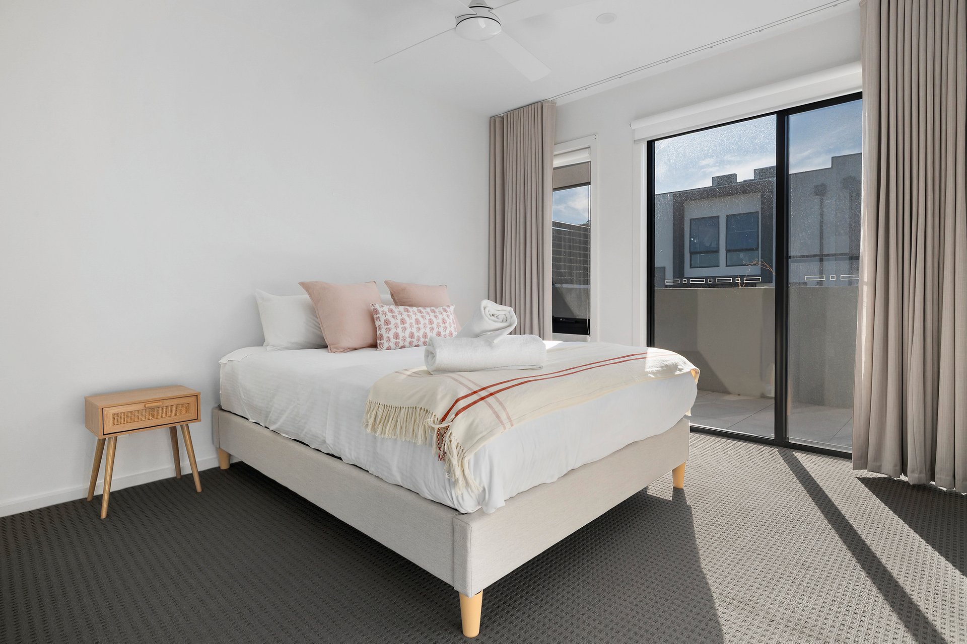 Property Gallery Thumbnail 8