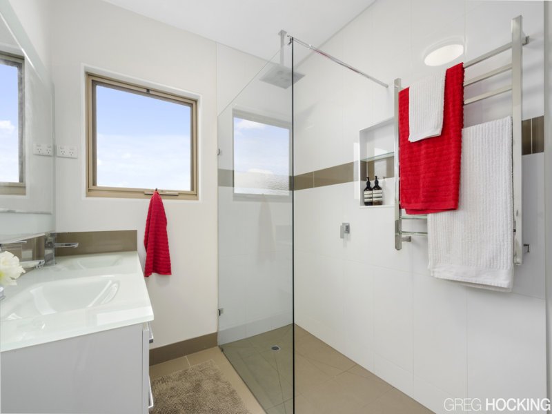 14 Chambers Road, Altona North image 6