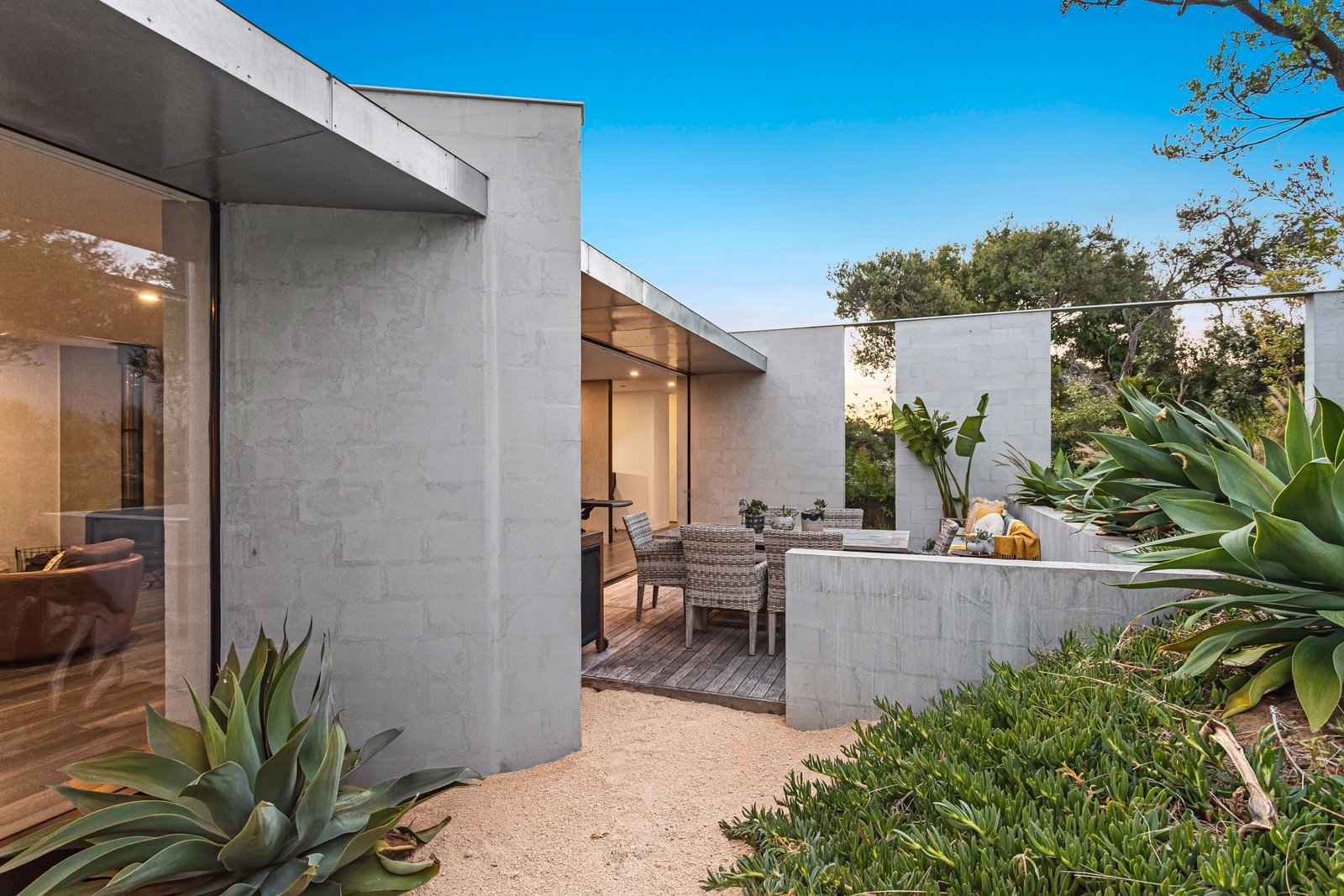 Property Gallery - Main Image