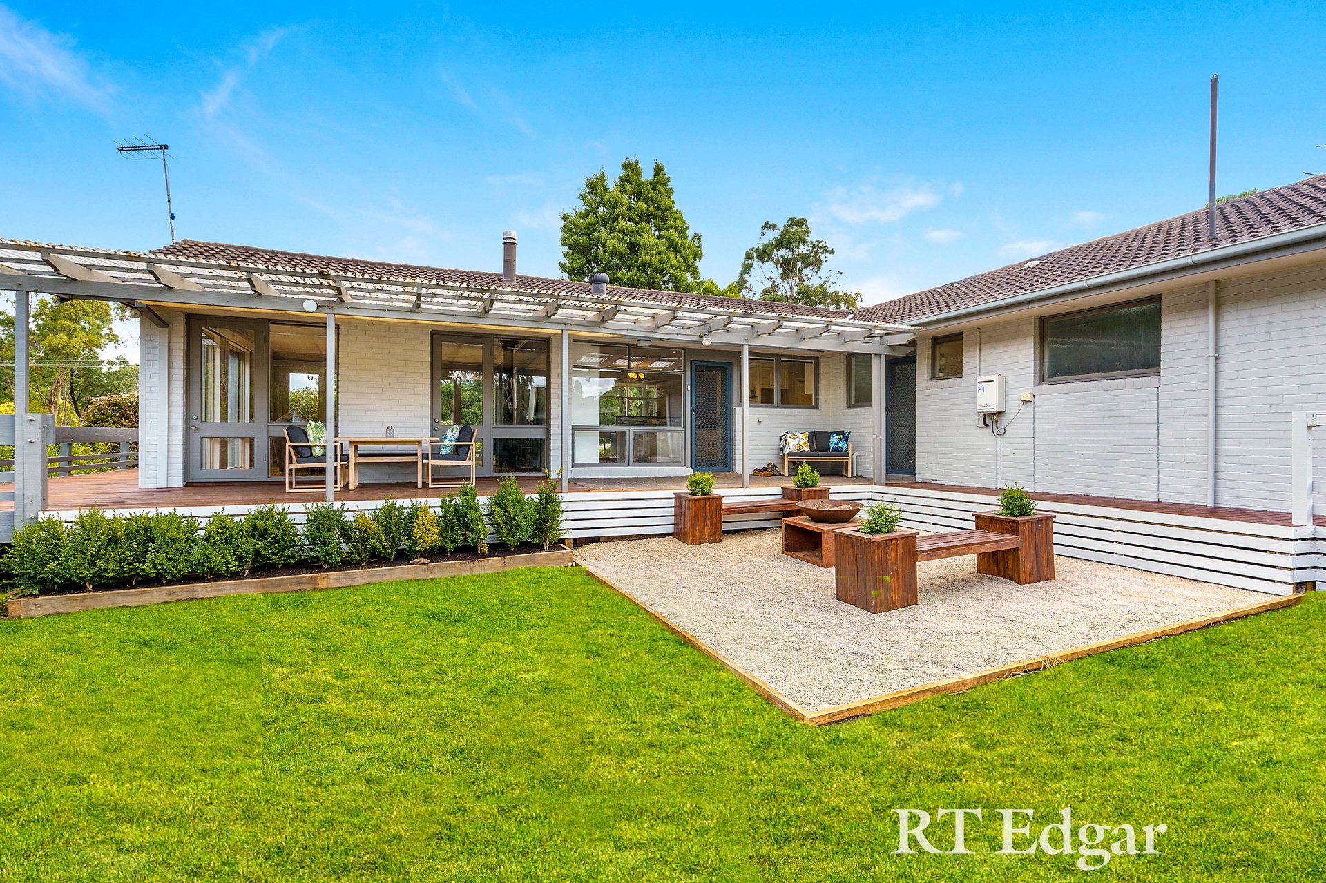 Property Gallery Thumbnail 11
