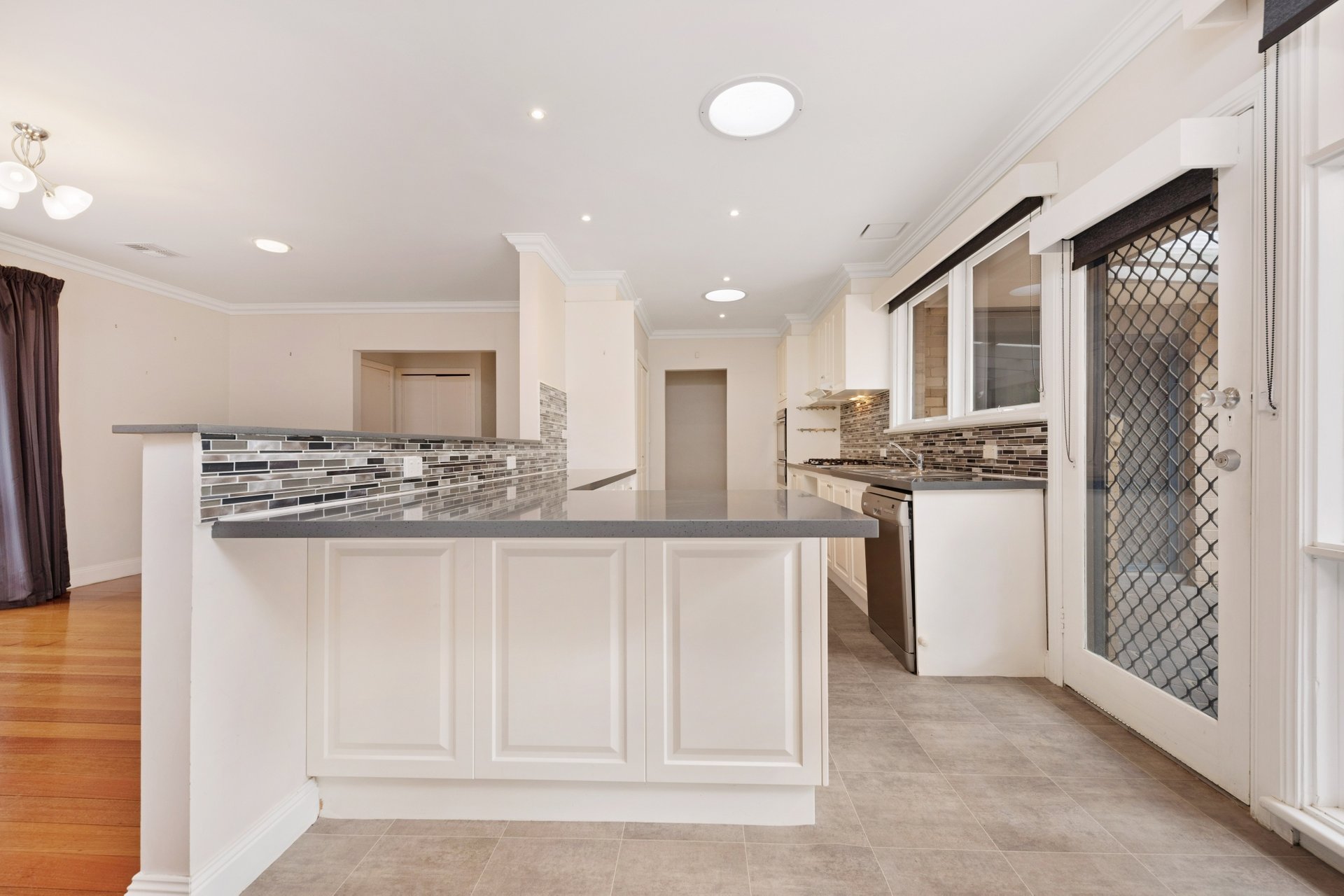 Property Gallery Thumbnail 2