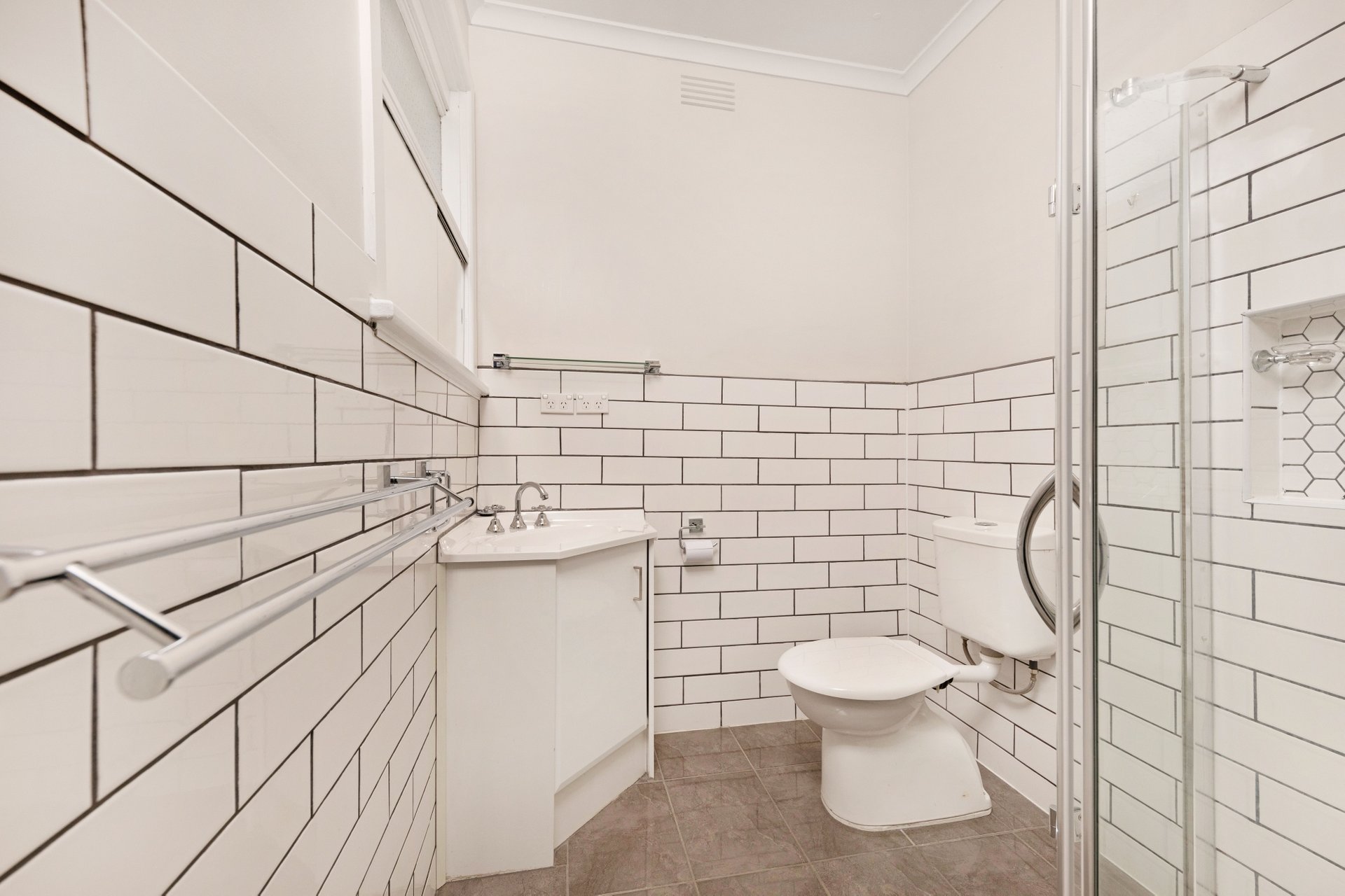 Property Gallery Thumbnail 7
