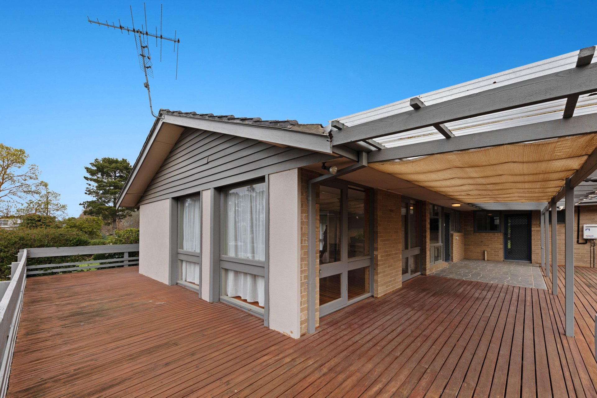 Property Gallery Thumbnail 17