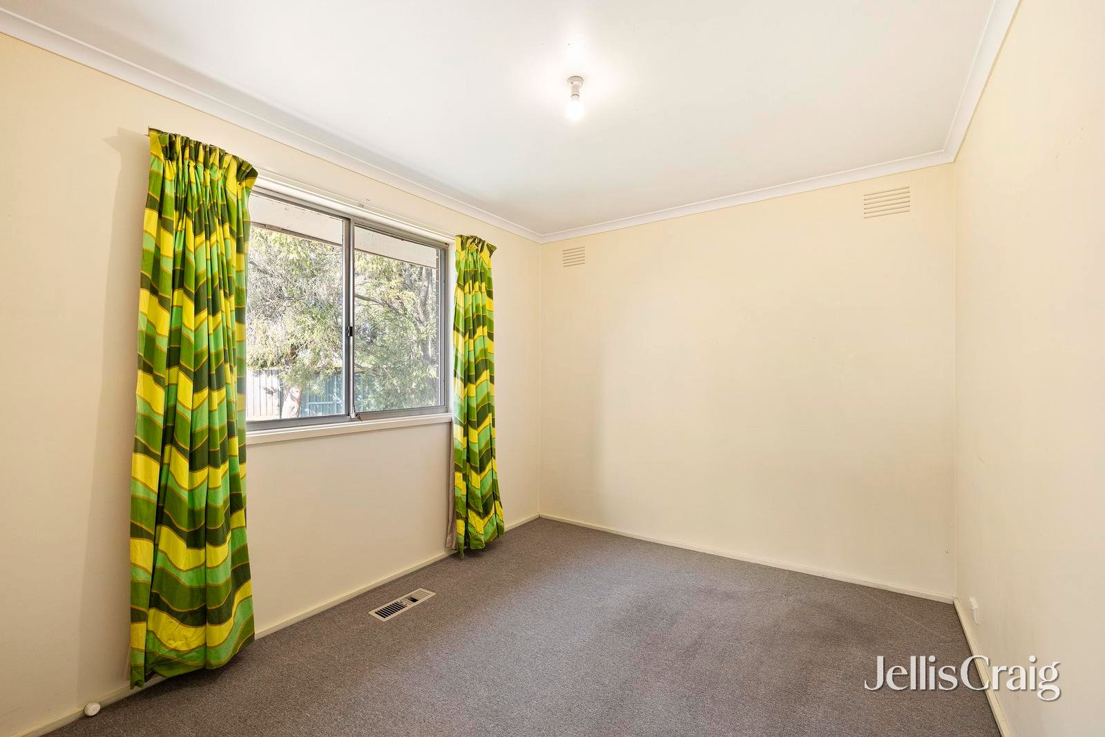 14 Churchill Drive, Mooroolbark image 12
