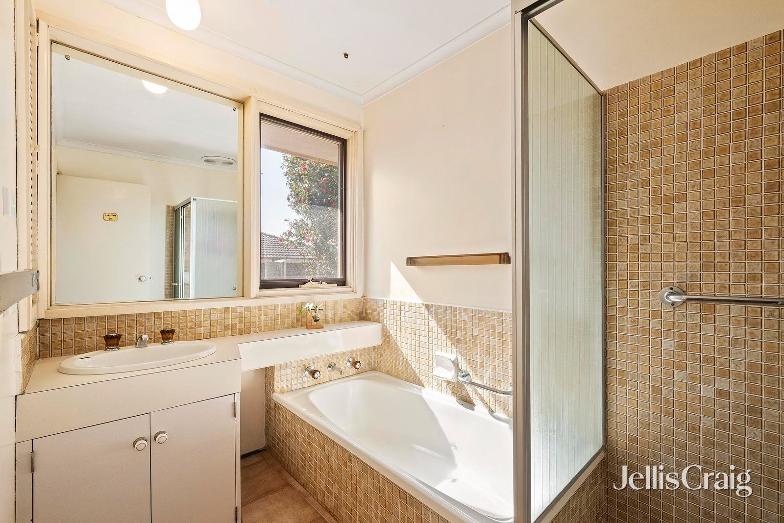 14 Churchill Drive, Mooroolbark image 13